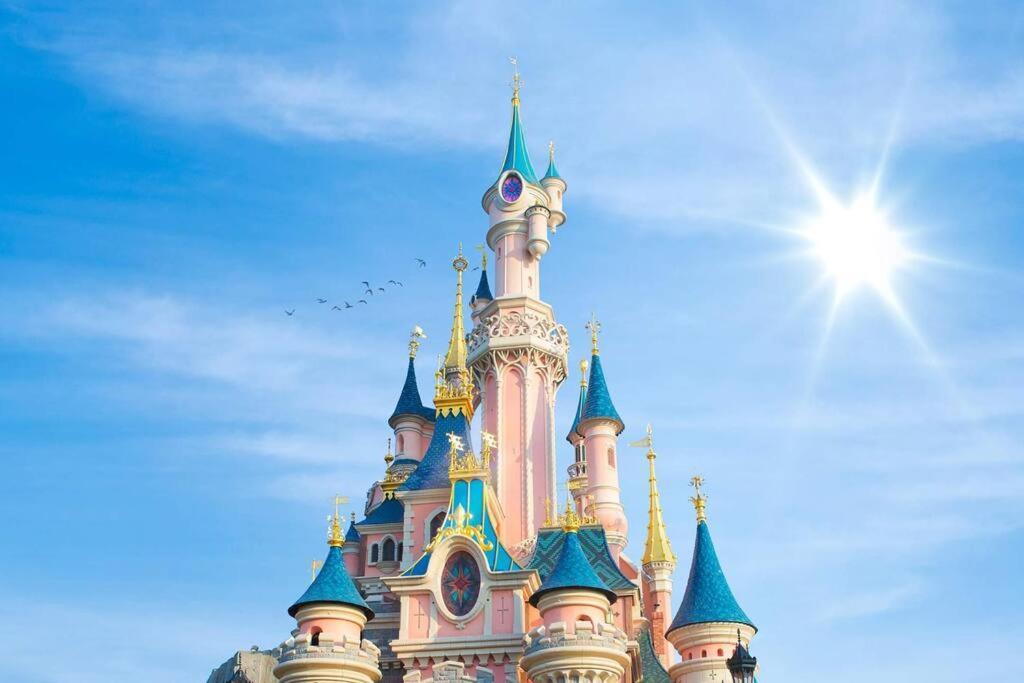 Le 82 - Studio Pour 4 A 3 Minutes De Disneyland Paris モンテヴラン エクステリア 写真